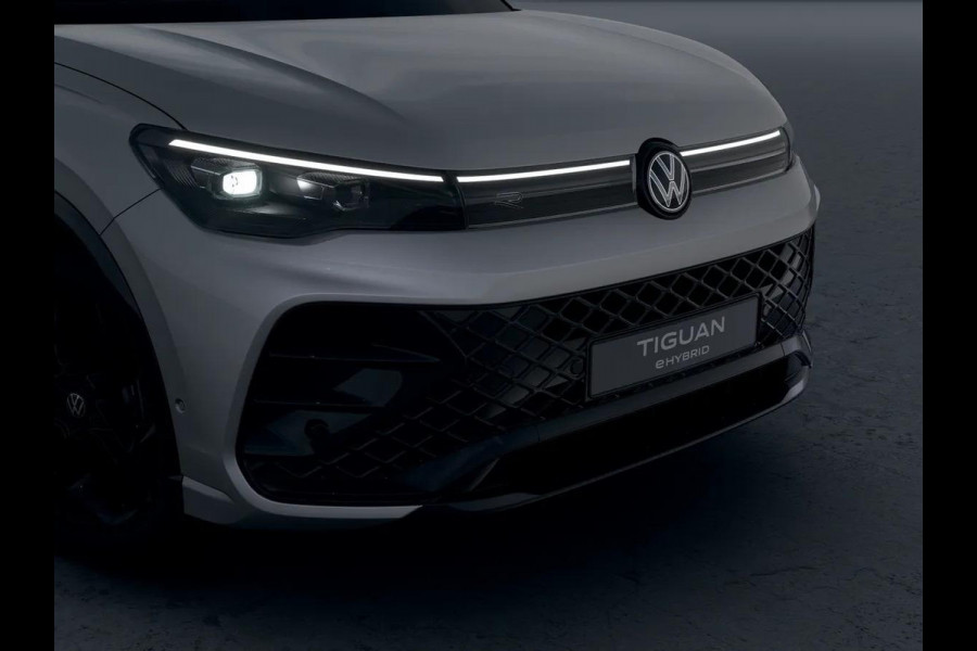 Volkswagen Tiguan R-Line Edition 1.5 eHybrid 150 kW / 204 PK SUV 6 v Volkswagen Tiguan R-Line Edition 1.5 eHybrid 150 kW / 204 PK SUV 6 v