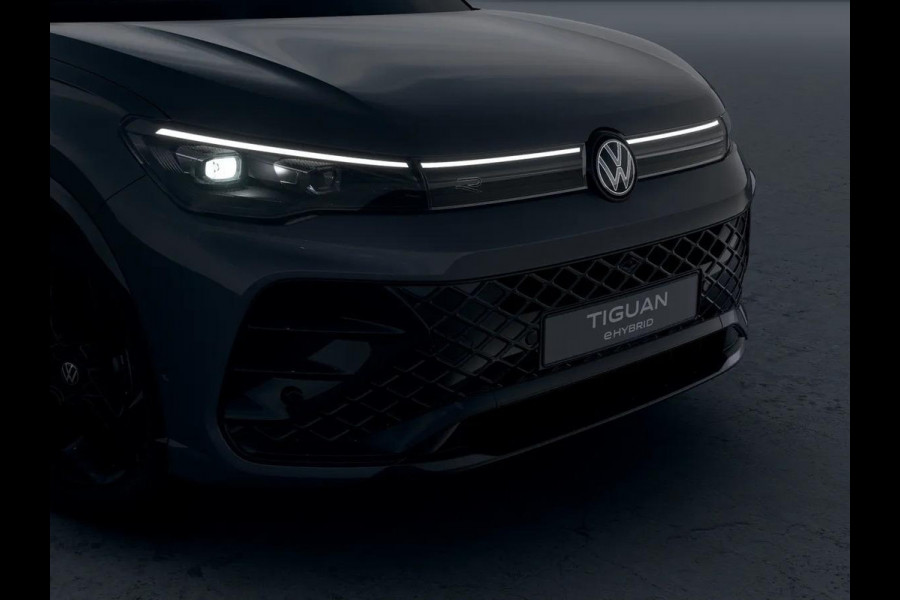 Volkswagen Tiguan R-Line Edition 1.5 eHybrid 200 kW / 272 PK SUV 6 v Volkswagen Tiguan R-Line Edition 1.5 eHybrid 200 kW / 272 PK SUV 6 v