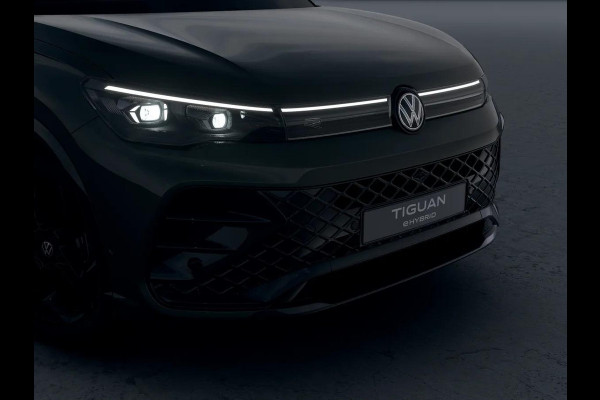 Volkswagen Tiguan R-Line Edition 1.5 eHybrid 200 kW / 272 PK SUV 6 v Volkswagen Tiguan R-Line Edition 1.5 eHybrid 200 kW / 272 PK SUV 6 v