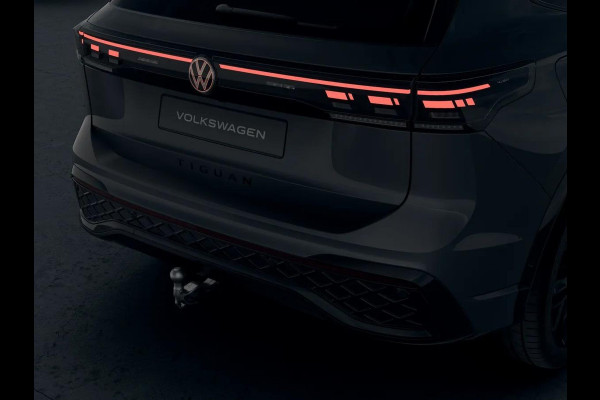 Volkswagen Tiguan R-Line Edition 1.5 eHybrid 150 kW / 204 PK SUV 6 v Volkswagen Tiguan R-Line Edition 1.5 eHybrid 150 kW / 204 PK SUV 6 v