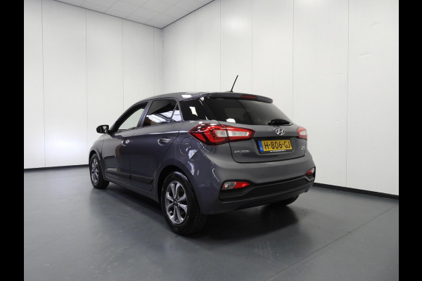 Hyundai i20 1.0 T-GDI 100PK Premium NAVI/CAMERA/CLIMA/15"LMV! Hyundai i20 1.0 T-GDI 100PK Premium NAVI/CAMERA/CLIMA/15"LMV!