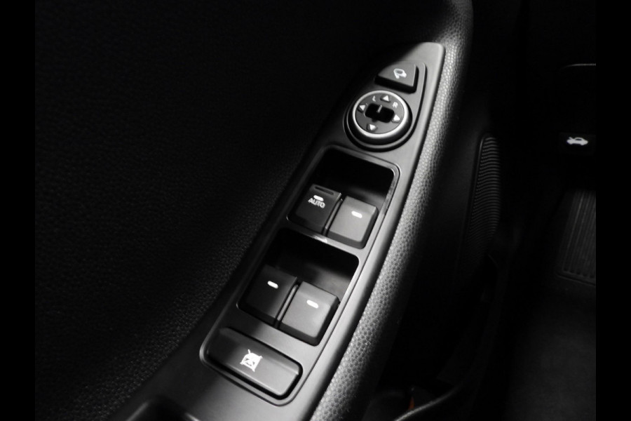 Hyundai i20 1.0 T-GDI 100PK Premium NAVI/CAMERA/CLIMA/15"LMV! Hyundai i20 1.0 T-GDI 100PK Premium NAVI/CAMERA/CLIMA/15"LMV!