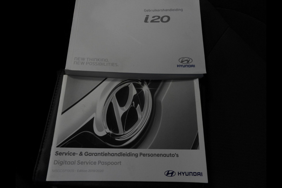 Hyundai i20 1.0 T-GDI 100PK Premium NAVI/CAMERA/CLIMA/15"LMV! Hyundai i20 1.0 T-GDI 100PK Premium NAVI/CAMERA/CLIMA/15"LMV!