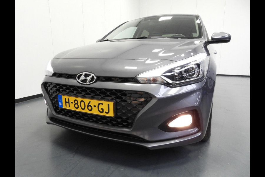 Hyundai i20 1.0 T-GDI 100PK Premium NAVI/CAMERA/CLIMA/15"LMV! Hyundai i20 1.0 T-GDI 100PK Premium NAVI/CAMERA/CLIMA/15"LMV!