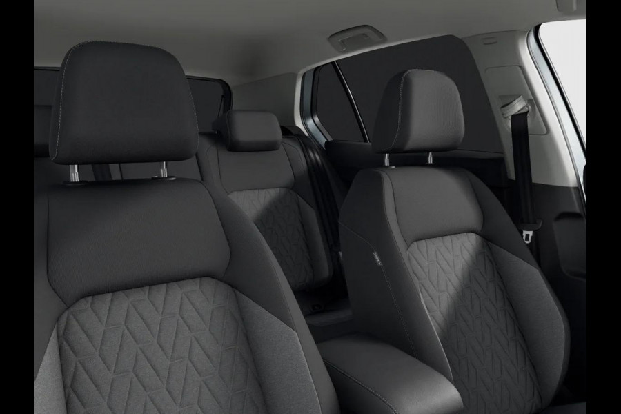 Volkswagen Golf Life Edition 1.5 eHybrid 150 kW / 204 PK Hatchback Volkswagen Golf Life Edition 1.5 eHybrid 150 kW / 204 PK Hatchback