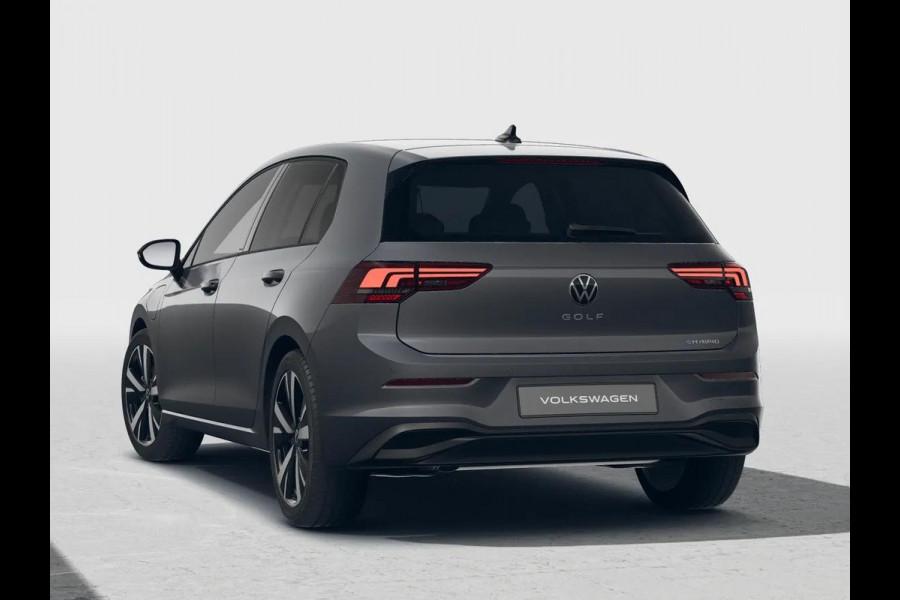 Volkswagen Golf Life Edition 1.5 eHybrid 150 kW / 204 PK Hatchback Volkswagen Golf Life Edition 1.5 eHybrid 150 kW / 204 PK Hatchback