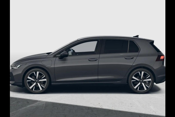Volkswagen Golf Life Edition 1.5 eHybrid 150 kW / 204 PK Hatchback Volkswagen Golf Life Edition 1.5 eHybrid 150 kW / 204 PK Hatchback