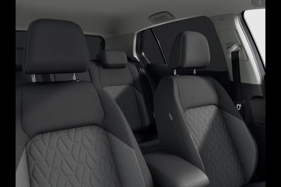 Volkswagen Golf Life Edition 1.5 eHybrid 150 kW / 204 PK Hatchback Volkswagen Golf Life Edition 1.5 eHybrid 150 kW / 204 PK Hatchback