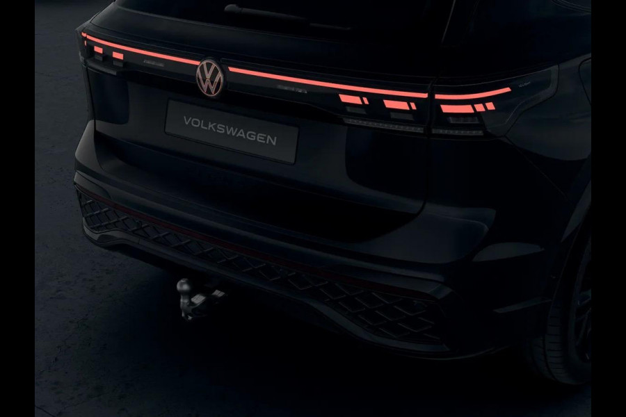 Volkswagen Tiguan R-Line Edition 1.5 eHybrid 200 kW / 272 PK SUV 6 v Volkswagen Tiguan R-Line Edition 1.5 eHybrid 200 kW / 272 PK SUV 6 v