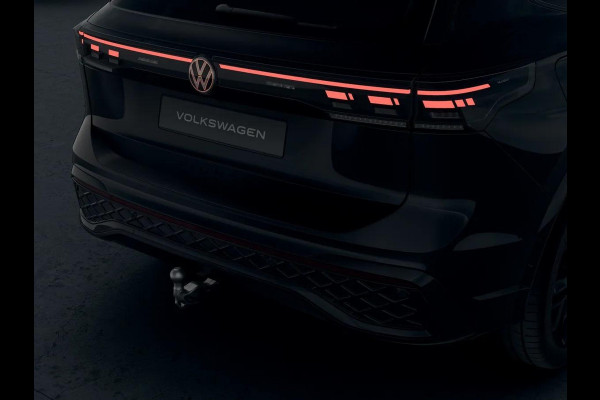 Volkswagen Tiguan R-Line Edition 1.5 eHybrid 200 kW / 272 PK SUV 6 v Volkswagen Tiguan R-Line Edition 1.5 eHybrid 200 kW / 272 PK SUV 6 v