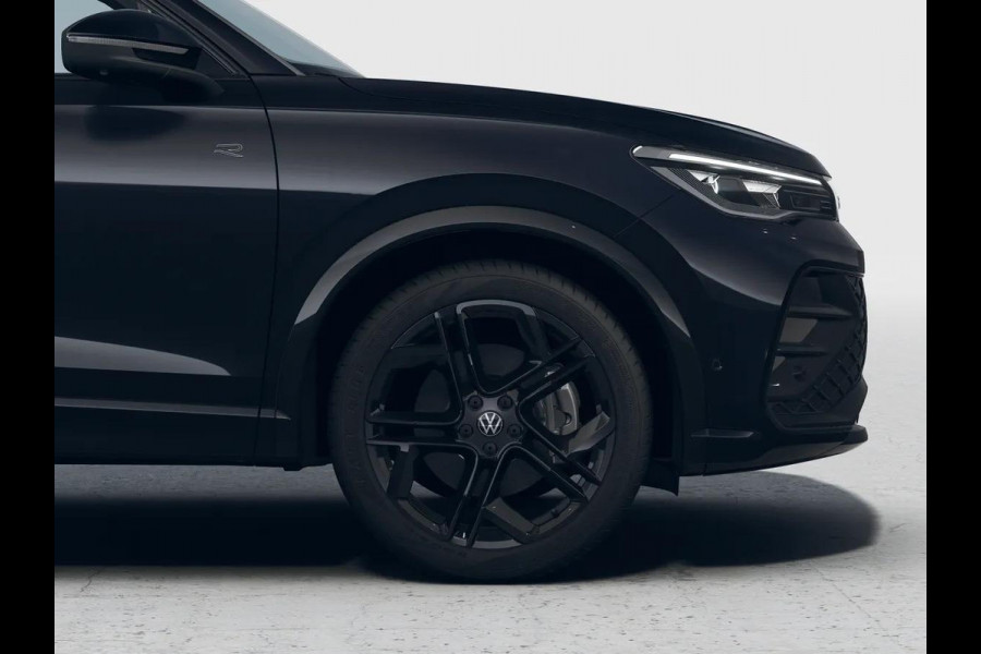 Volkswagen Tiguan R-Line Edition 1.5 eHybrid 200 kW / 272 PK SUV 6 v Volkswagen Tiguan R-Line Edition 1.5 eHybrid 200 kW / 272 PK SUV 6 v