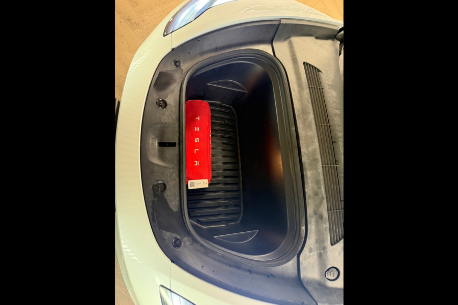 Tesla Model Y Long Range DUAL MOTOR AWD 378KW 514PK PANORAMADAK TREKHAAK Tesla Model Y Long Range DUAL MOTOR AWD 378KW 514PK PANORAMADAK TREKHAAK