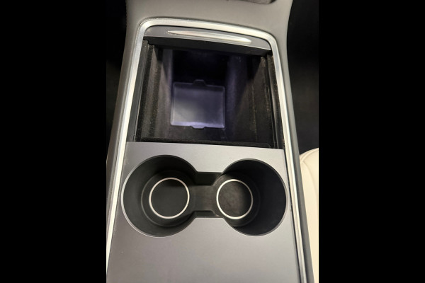 Tesla Model Y Long Range DUAL MOTOR AWD 378KW 514PK PANORAMADAK TREKHAAK Tesla Model Y Long Range DUAL MOTOR AWD 378KW 514PK PANORAMADAK TREKHAAK