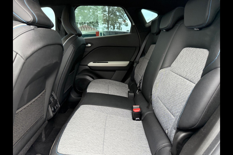 Renault Captur 1.6 E-Tech Plug-in Hybrid 160 Serie Limitée - Automaat - Navi groot - Camera - Climate