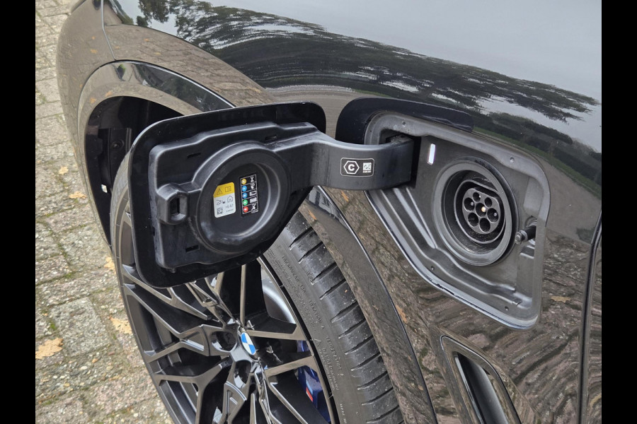 BMW X5 xDrive45e M SPORT | M STOELEN | PANORAMA | 360 CAMERA | DRIVING PROFF. | BMW X5 xDrive45e M SPORT | M STOELEN | PANORAMA | 360 CAMERA | DRIVING PROFF. |