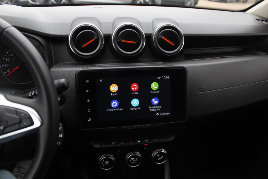 Dacia Duster 1.0 TCe 100 Bi-Fuel Journey / Full option! / Trekhaak / Camera / Half leder / 17'' / Keyless / Navigatie / DAB / Stoelverwarming / Cruise Control