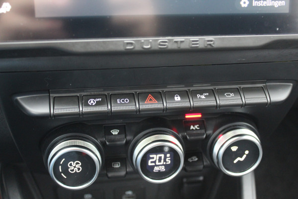 Dacia Duster 1.0 TCe 100 Bi-Fuel Journey / Full option! / Trekhaak / Camera / Half leder / 17'' / Keyless / Navigatie / DAB / Stoelverwarming / Cruise Control