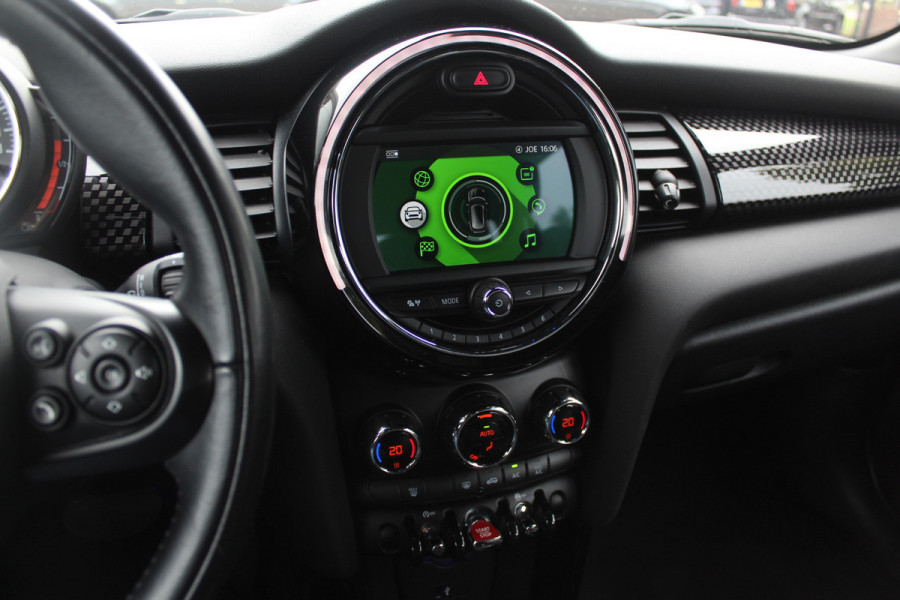 MINI Mini 2.0 Cooper S Pepper / Navigatie / Half leder / Parkeerhulp / Keyless / 17'' / Cruise Control