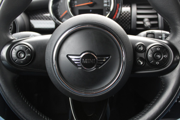 MINI Mini 2.0 Cooper S Pepper / Navigatie / Half leder / Parkeerhulp / Keyless / 17'' / Cruise Control