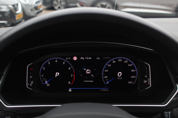 Volkswagen Tiguan 1.5 TSI R-Line Business+ / Trekhaak / Panoramadak / 360Camera / Head-up / Leder / 20'' / Memory seats / Dodehoek / Navigatie / Stoelverwarming 4x / Stuurverwarming / DAB / ACC Volkswagen Tiguan 1.5 TSI R-Line Business+ / Trekhaak / Panoramadak / 360Camera / Head-up / Leder / 20'' / Memory seats / Dodehoek / Navigatie / Stoelverwarming 4x / Stuurverwarming / DAB / ACC