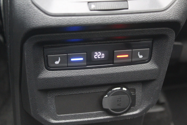 Volkswagen Tiguan 1.5 TSI R-Line Business+ / Trekhaak / Panoramadak / 360Camera / Head-up / Leder / 20'' / Memory seats / Dodehoek / Navigatie / Stoelverwarming 4x / Stuurverwarming / DAB / ACC Volkswagen Tiguan 1.5 TSI R-Line Business+ / Trekhaak / Panoramadak / 360Camera / Head-up / Leder / 20'' / Memory seats / Dodehoek / Navigatie / Stoelverwarming 4x / Stuurverwarming / DAB / ACC