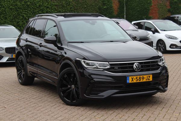 Volkswagen Tiguan 1.5 TSI R-Line Business+ / Trekhaak / Panoramadak / 360Camera / Head-up / Leder / 20'' / Memory seats / Dodehoek / Navigatie / Stoelverwarming 4x / Stuurverwarming / DAB / ACC Volkswagen Tiguan 1.5 TSI R-Line Business+ / Trekhaak / Panoramadak / 360Camera / Head-up / Leder / 20'' / Memory seats / Dodehoek / Navigatie / Stoelverwarming 4x / Stuurverwarming / DAB / ACC