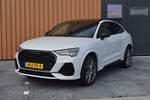 Audi Q3 Sportback 45 TFSI e S-line | Suzuka Grijs | Pano | Trekhaak | Keyless Audi Q3 Sportback 45 TFSI e S-line | Suzuka Grijs | Pano | Trekhaak | Keyless