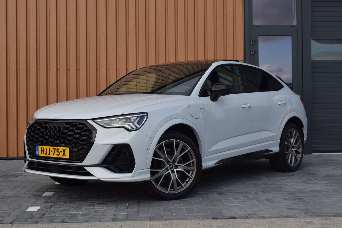 Audi Q3 Sportback 45 TFSI e S-line | Suzuka Grijs | Pano | Trekhaak | Keyless Audi Q3 Sportback 45 TFSI e S-line | Suzuka Grijs | Pano | Trekhaak | Keyless