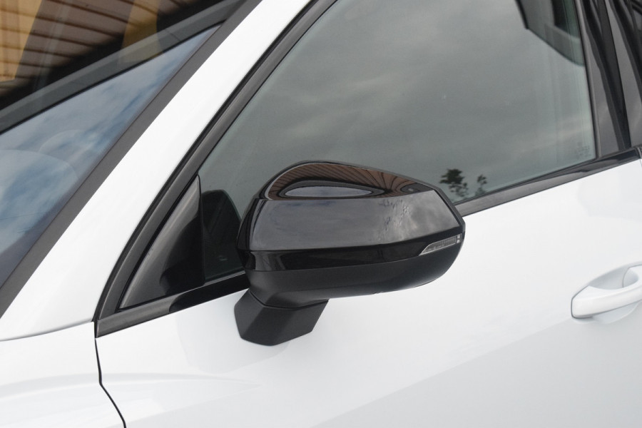 Audi Q3 Sportback 45 TFSI e S-line | Suzuka Grijs | Pano | Trekhaak | Keyless Audi Q3 Sportback 45 TFSI e S-line | Suzuka Grijs | Pano | Trekhaak | Keyless