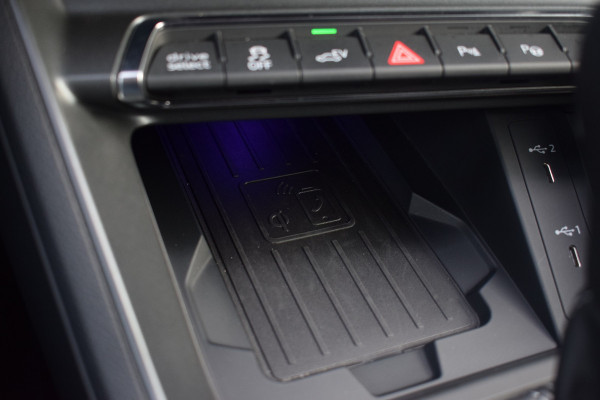 Audi Q3 Sportback 45 TFSI e S-line | Suzuka Grijs | Pano | Trekhaak | Keyless Audi Q3 Sportback 45 TFSI e S-line | Suzuka Grijs | Pano | Trekhaak | Keyless