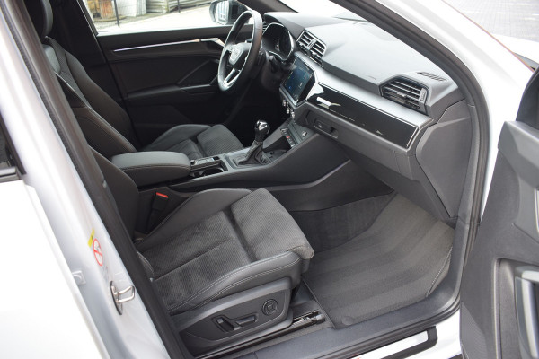 Audi Q3 Sportback 45 TFSI e S-line | Suzuka Grijs | Pano | Trekhaak | Keyless Audi Q3 Sportback 45 TFSI e S-line | Suzuka Grijs | Pano | Trekhaak | Keyless
