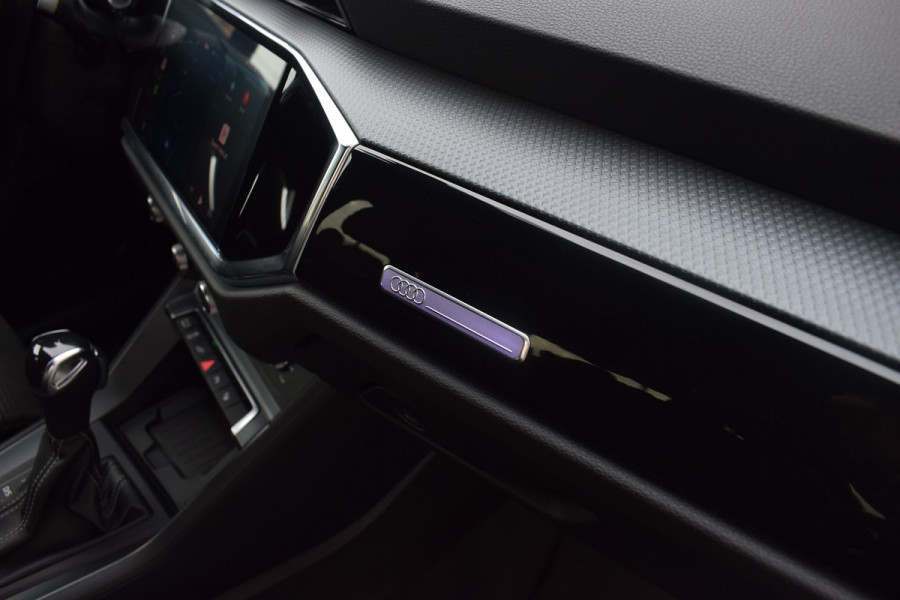 Audi Q3 Sportback 45 TFSI e S-line | Suzuka Grijs | Pano | Trekhaak | Keyless Audi Q3 Sportback 45 TFSI e S-line | Suzuka Grijs | Pano | Trekhaak | Keyless