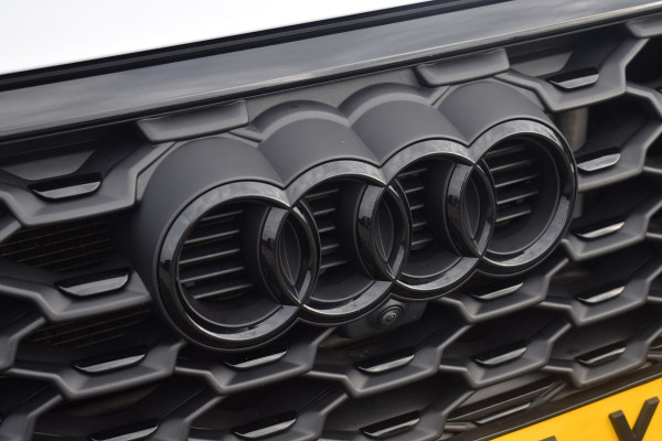 Audi Q3 Sportback 45 TFSI e S-line | Suzuka Grijs | Pano | Trekhaak | Keyless Audi Q3 Sportback 45 TFSI e S-line | Suzuka Grijs | Pano | Trekhaak | Keyless