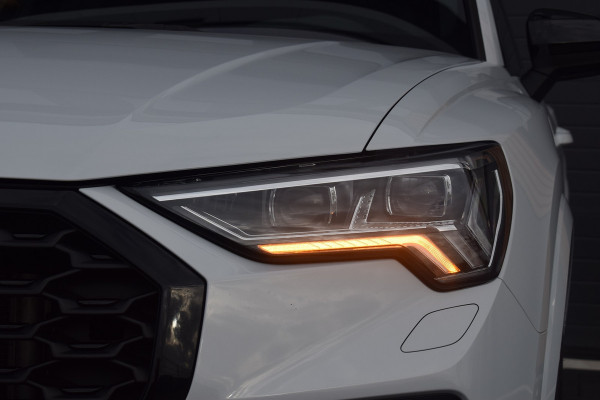 Audi Q3 Sportback 45 TFSI e S-line | Suzuka Grijs | Pano | Trekhaak | Keyless Audi Q3 Sportback 45 TFSI e S-line | Suzuka Grijs | Pano | Trekhaak | Keyless