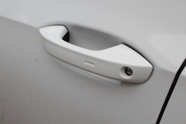 Volkswagen Golf 2.0 TSI R 4Motion / Panoramadak / Camera / Sportuitlaat / 19'' / Matrix LED / Keyless / CarPlay / Stoelverwarming / Dodehoek / DAB / ACC