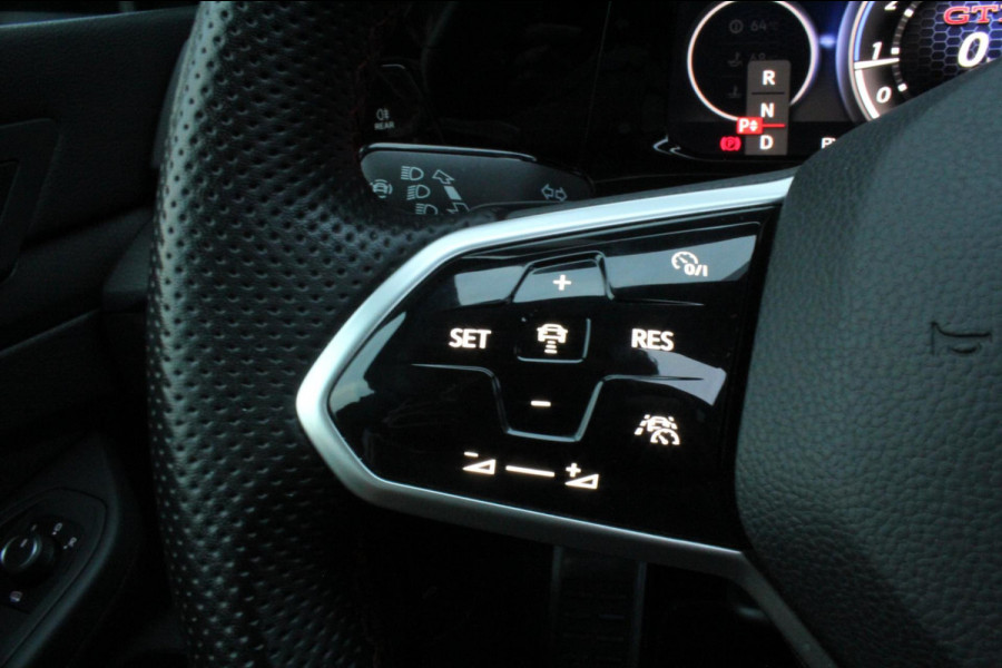 Volkswagen Golf 2.0 TSI GTI