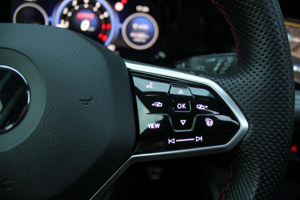 Volkswagen Golf 2.0 TSI GTI