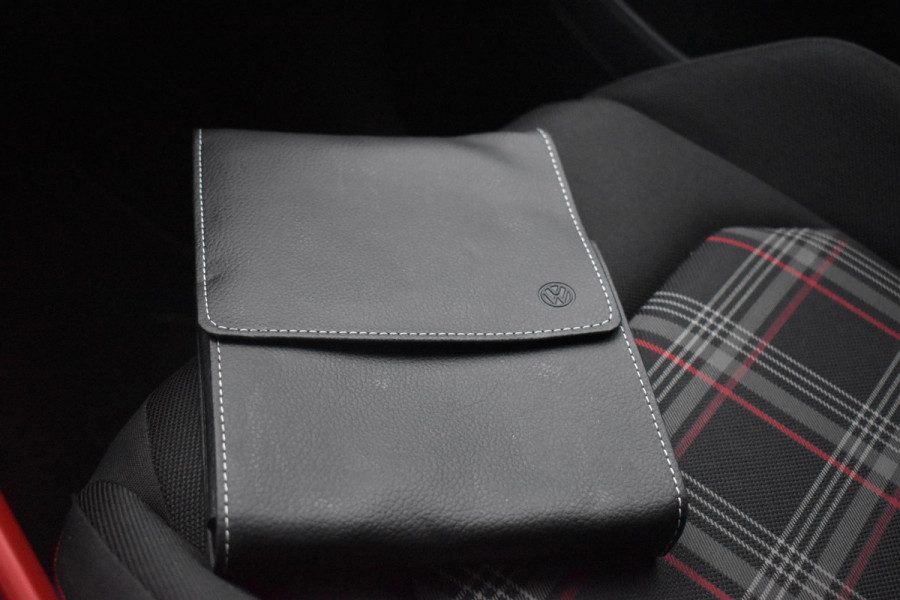 Volkswagen Polo 2.0 TSI GTI Virtual Stoelvw ACC DCC LED