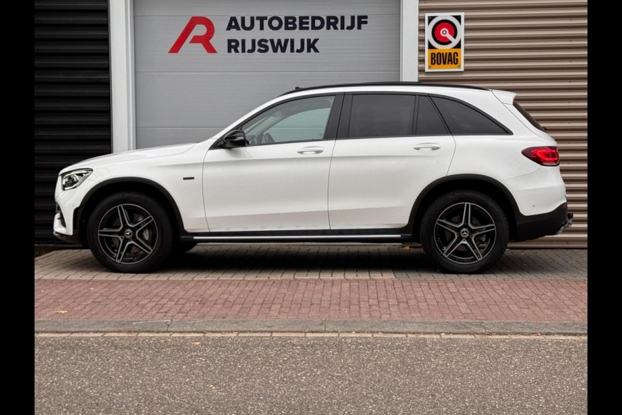 Mercedes-Benz GLC 300e 4MATIC AMG Pano/Camera/Dodehoek/Virtual Mercedes-Benz GLC 300e 4MATIC AMG Pano/Camera/Dodehoek/Virtual
