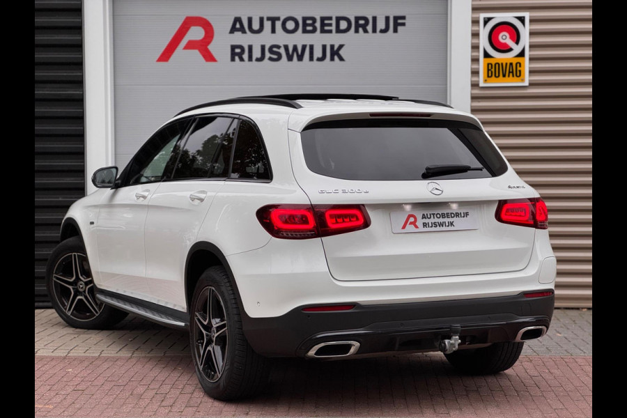Mercedes-Benz GLC 300e 4MATIC AMG Pano/Camera/Dodehoek/Virtual Mercedes-Benz GLC 300e 4MATIC AMG Pano/Camera/Dodehoek/Virtual