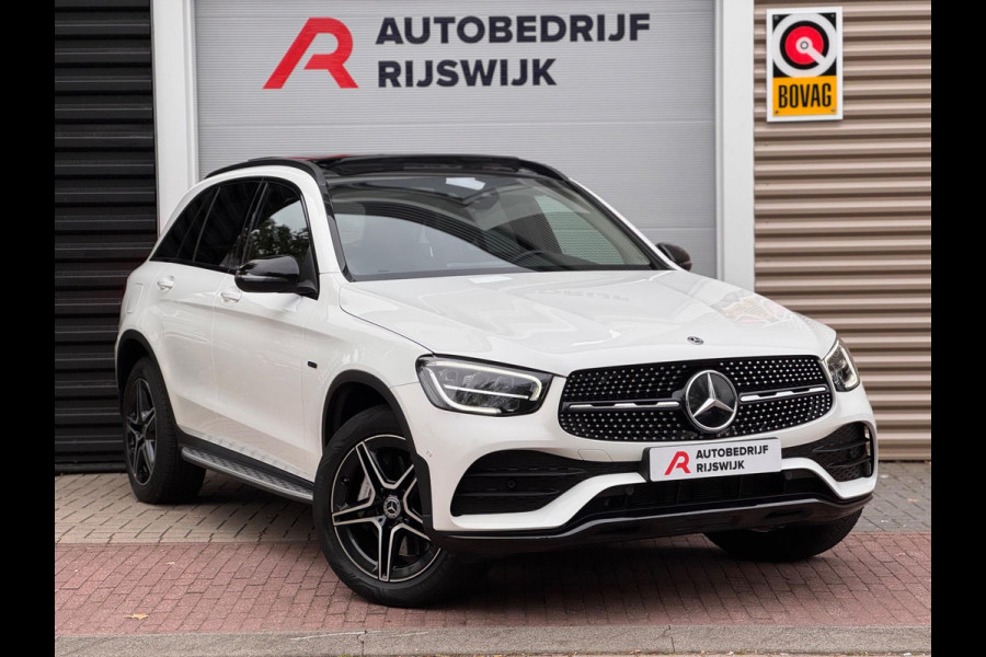 Mercedes-Benz GLC 300e 4MATIC AMG Pano/Camera/Dodehoek/Virtual Mercedes-Benz GLC 300e 4MATIC AMG Pano/Camera/Dodehoek/Virtual