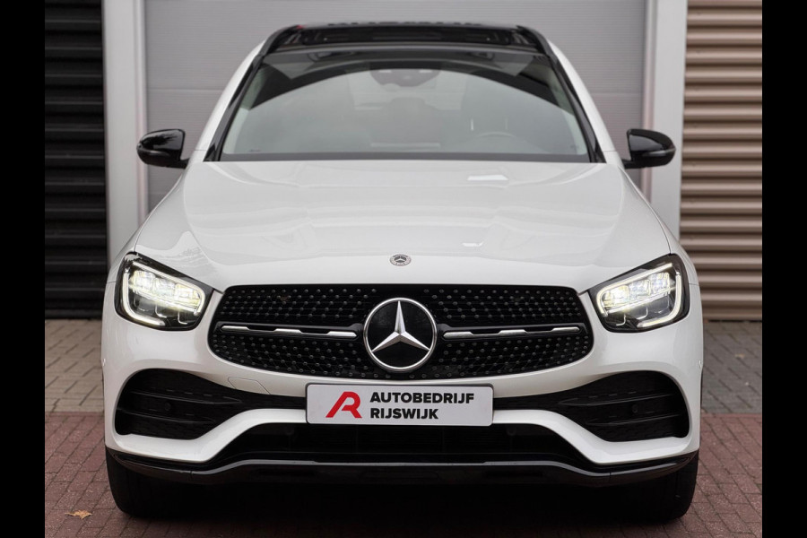 Mercedes-Benz GLC 300e 4MATIC AMG Pano/Camera/Dodehoek/Virtual Mercedes-Benz GLC 300e 4MATIC AMG Pano/Camera/Dodehoek/Virtual