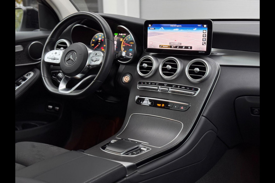 Mercedes-Benz GLC 300e 4MATIC AMG Pano/Camera/Dodehoek/Virtual Mercedes-Benz GLC 300e 4MATIC AMG Pano/Camera/Dodehoek/Virtual