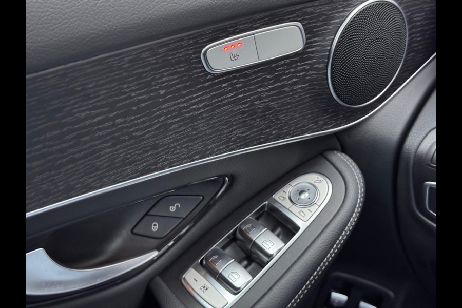 Mercedes-Benz GLC 300e 4MATIC AMG Pano/Camera/Dodehoek/Virtual Mercedes-Benz GLC 300e 4MATIC AMG Pano/Camera/Dodehoek/Virtual