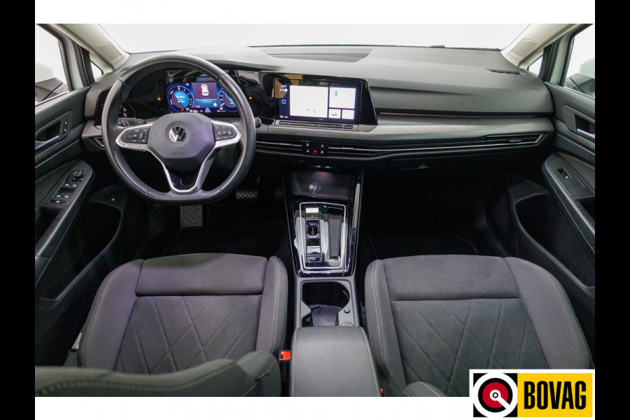 Volkswagen Golf 1.4 eHybrid 204 PK | Camera | Elec. Ergo best. stoel met geheugen en massage | Adap.Cruise, Travelassist, Navigatie, App. connect, IQ Led