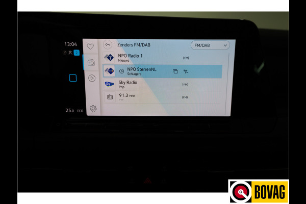 Volkswagen Golf 1.4 eHybrid 204 PK | Camera | Elec. Ergo best. stoel met geheugen en massage | Adap.Cruise, Travelassist, Navigatie, App. connect, IQ Led