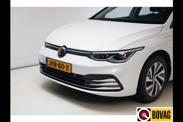 Volkswagen Golf 1.4 eHybrid 204 PK | Camera | Elec. Ergo best. stoel met geheugen en massage | Adap.Cruise, Travelassist, Navigatie, App. connect, IQ Led