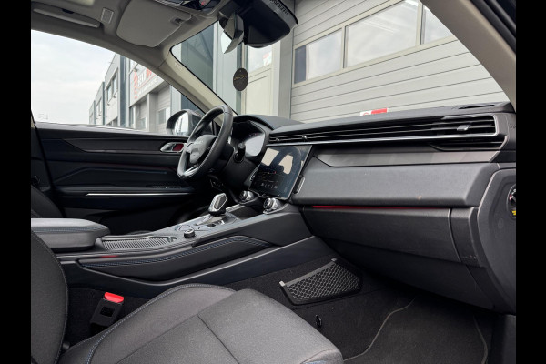 Lynk & Co 01 1.5 Bomvol Black Edition 261PK 360°Camera Lynk & Co 01 1.5 Bomvol Black Edition 261PK 360°Camera