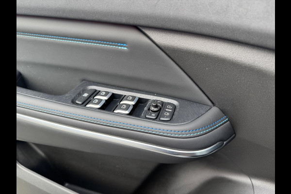 Lynk & Co 01 1.5 Bomvol Black Edition 261PK 360°Camera Lynk & Co 01 1.5 Bomvol Black Edition 261PK 360°Camera