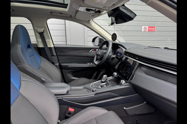 Lynk & Co 01 1.5 Bomvol Black Edition 261PK 360°Camera Lynk & Co 01 1.5 Bomvol Black Edition 261PK 360°Camera